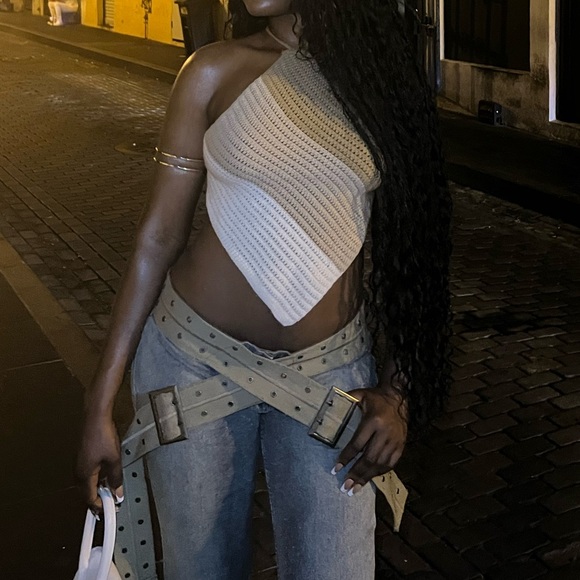 SHEIN Beige Halter Knit Top - Picture 2 of 4